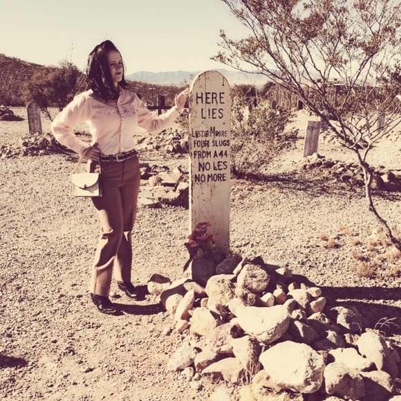 Meet your Posher, Kelley - Picture 3 of 4